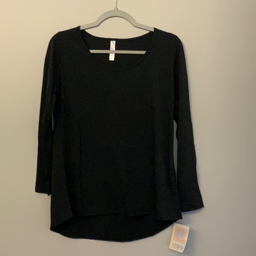 LuLaRoe Lynnae black 3/4 sleeve shirt, size S.